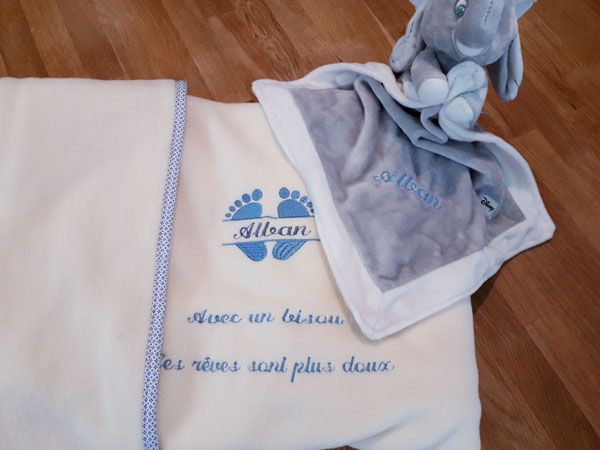 couverture de naissance et son doudou personnalisé