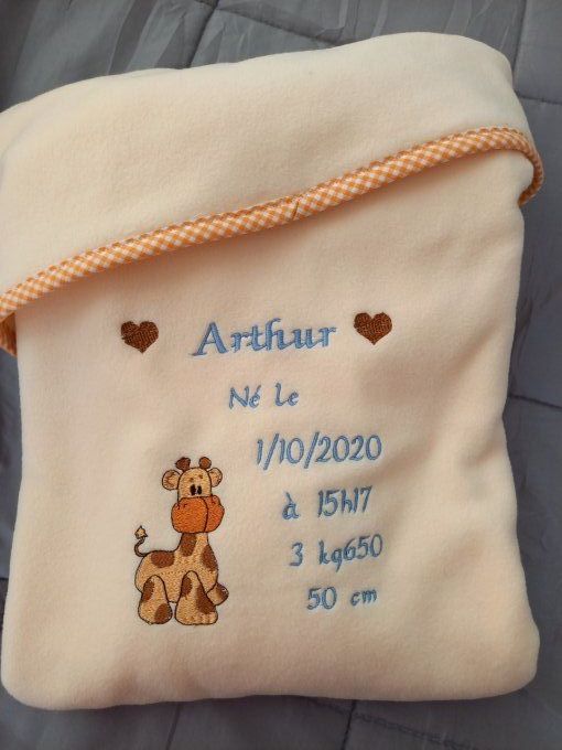 couverture de naissance personnalisée girafe